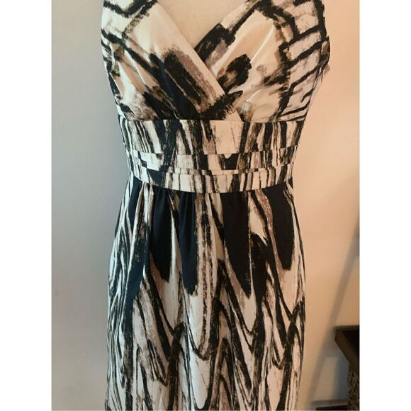 Ann Taylor animal print dress size 4 work dress or going out - Picture 2 of 5